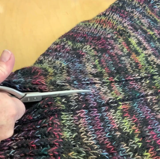 I did it! I cut my knitting!